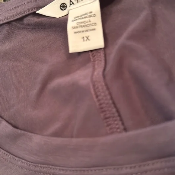 Athleta Stratus ll top purple long sleeve tshirt NWT - Picture 9 of 9